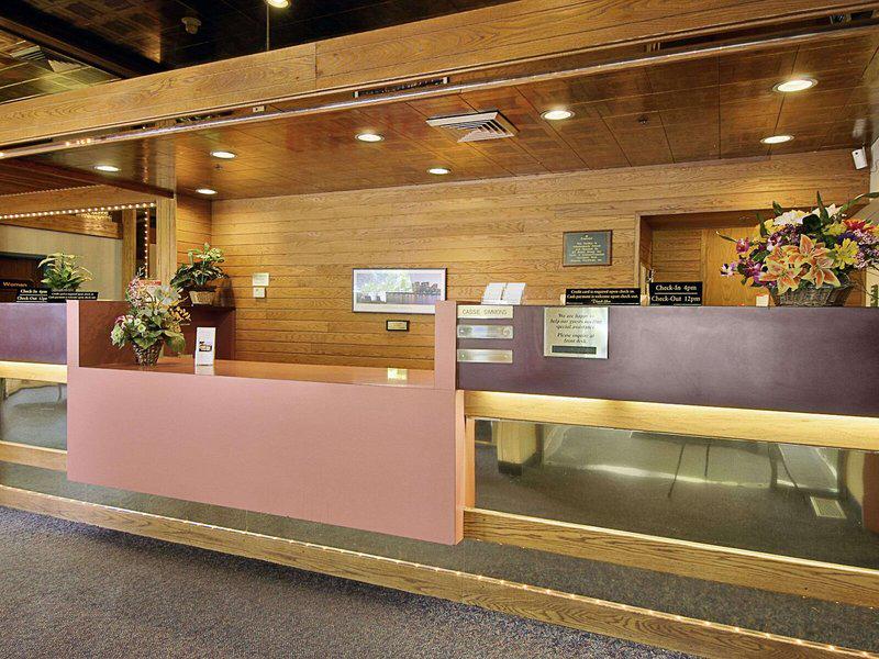 5A8EC39D8AC199D480A4D044B8F1F39E