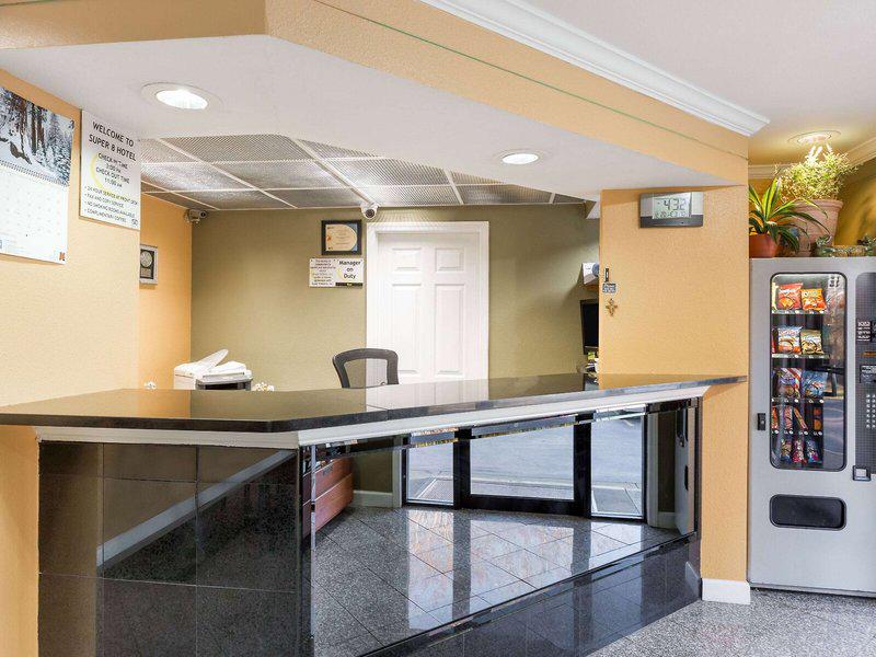 ABE5E2F78D24C4FD51C45E8E6387DF45