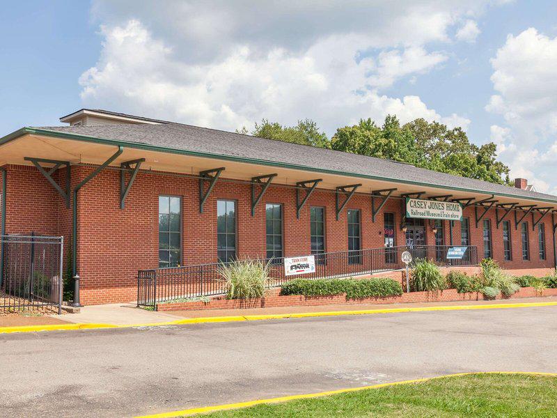 F70F2C15C3F0EF0C857BDB4AA77DD1D4