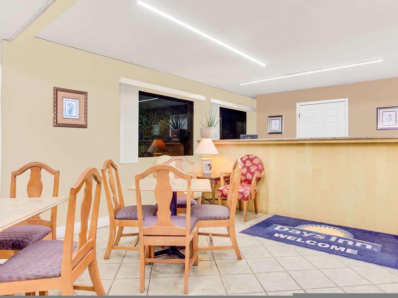 07B43172AB889456C07E95D678C3DEC0