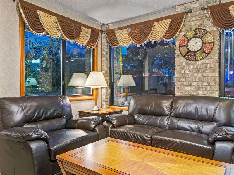 CF8B8A22E0390D9470F6225D211A26CE