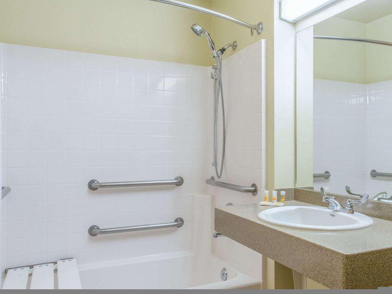 EFF328F7B571993071C2292B98964328