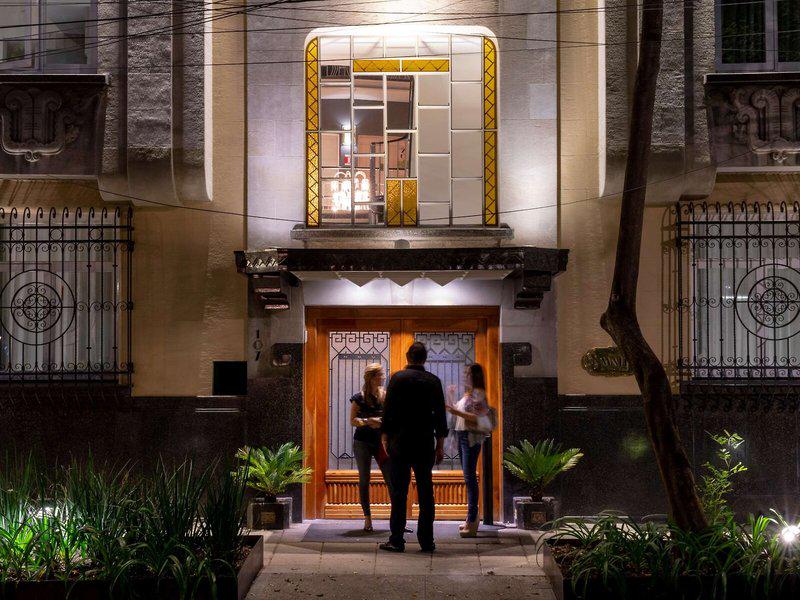 6E3856598C27549C22363D3E354EC4EB