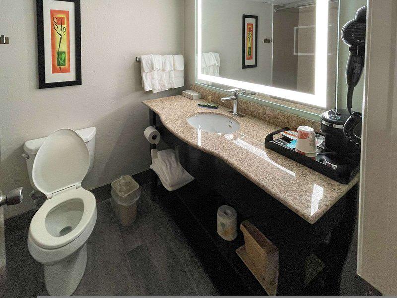 BBE5D0A4FA43B8DDCCECB15B285F373E