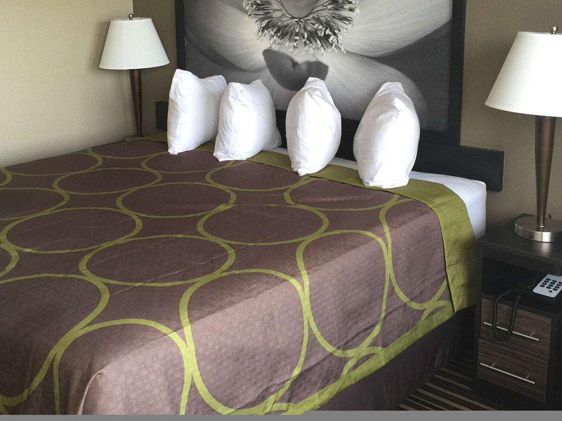 AF5C54CC3858D9681C3F58BF745625A2