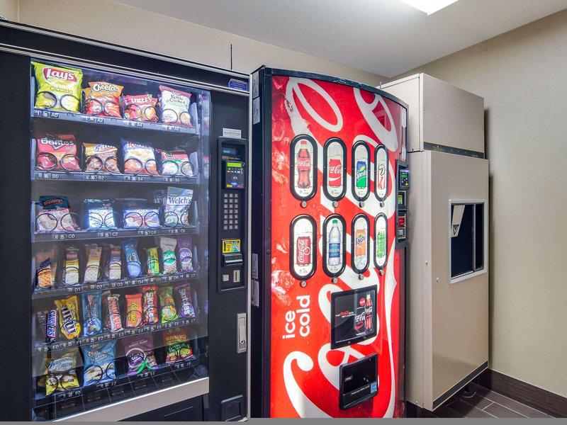 64D3A4B26030A83AF8845F7798C34AC7