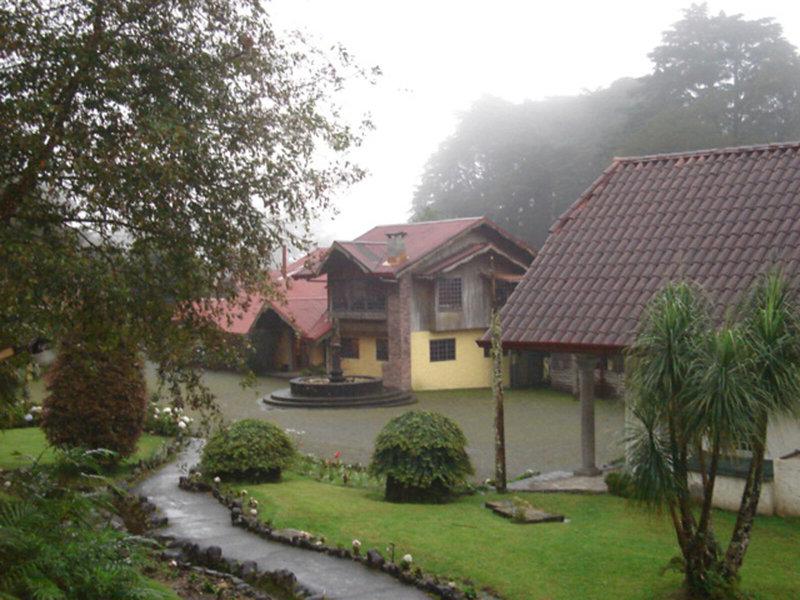 FEE02215FE66BAD77ACBBFB7C75A5403