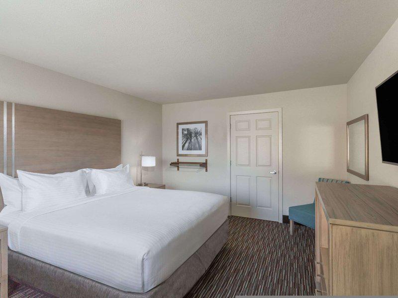 6B04F117D51A8D0EC076723019AD3FA6