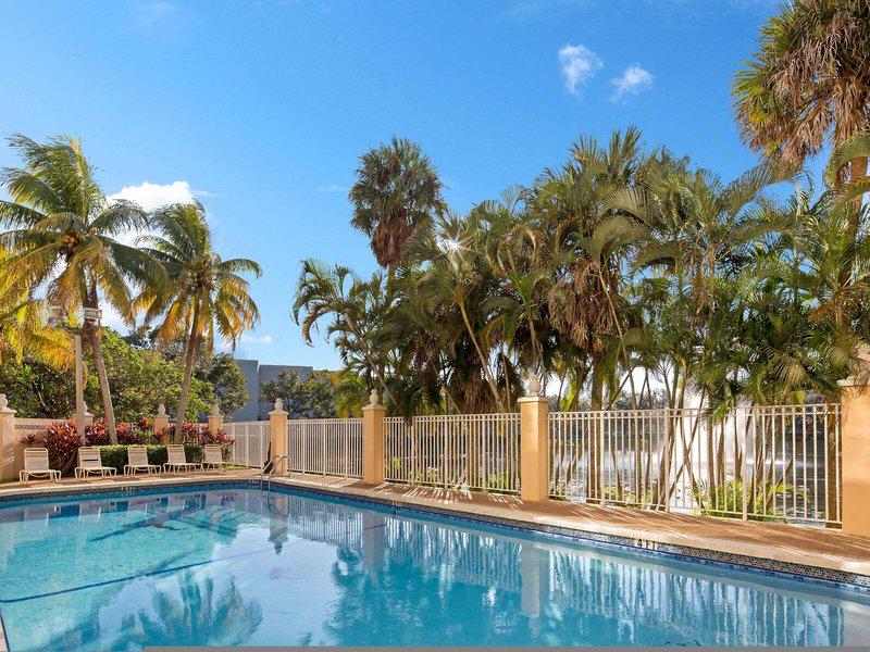 893D686ECA9F25DACE02406C795ACED5