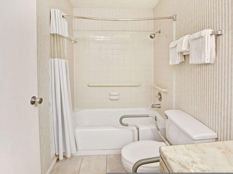 2879C5A2105D1883950704A449A9386D