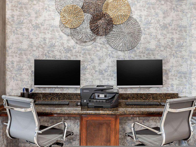 A6A16A29EA7107A4D53C31EEA8440AA7