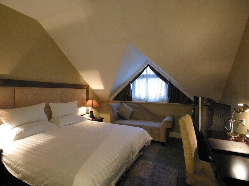 C6F8EC2E25CAD5A04BBE33C83D897C6D