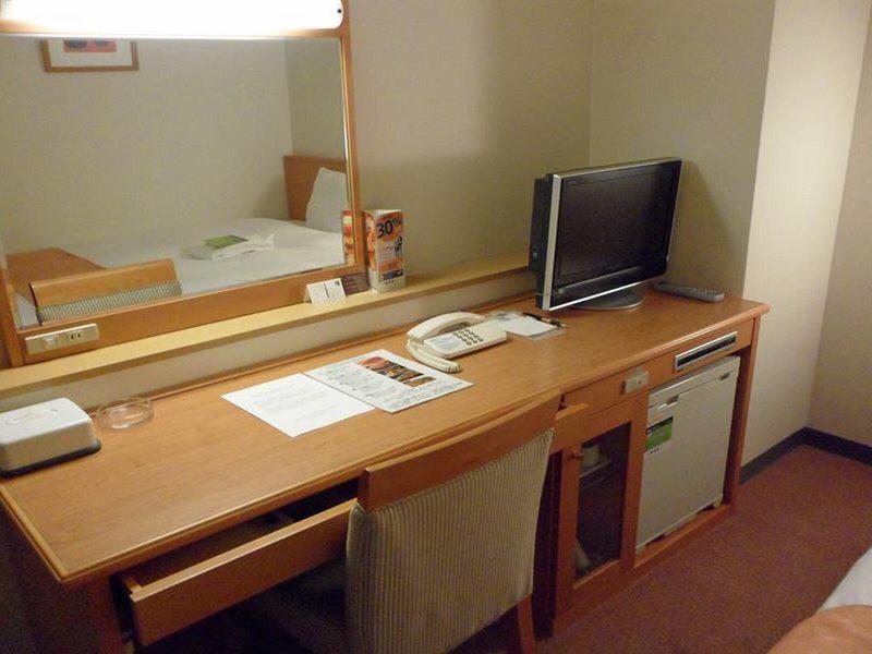 EDE786C5D9E687E74EDDCB88E9900DDD