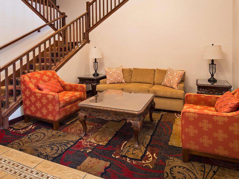 01194AA8167B3A4FBD2FC1F7D1A3E779