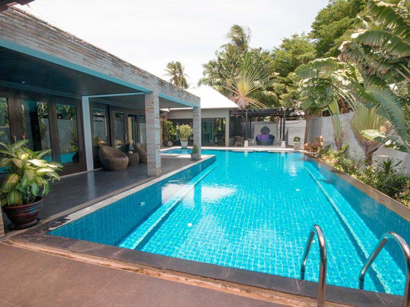 B0D4939FB2F9FB17F8A205944D75DB61