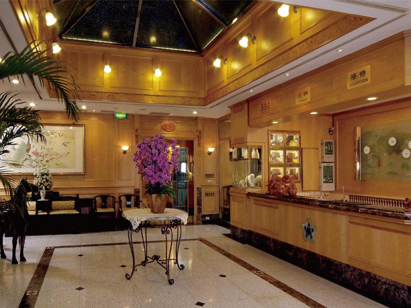 AAD4E24F7A05018325E4C22AD501D3C2