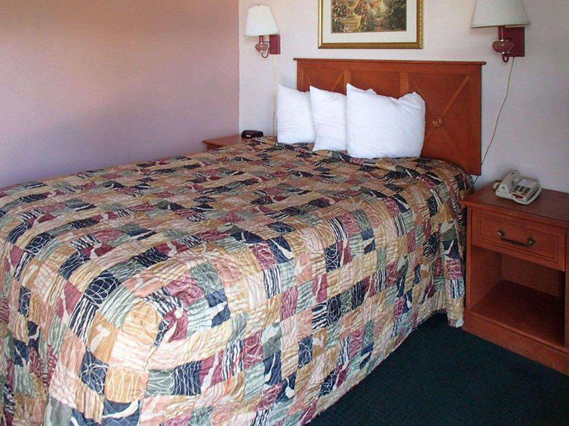 2579C28048B81A587E37D69B48D8308B