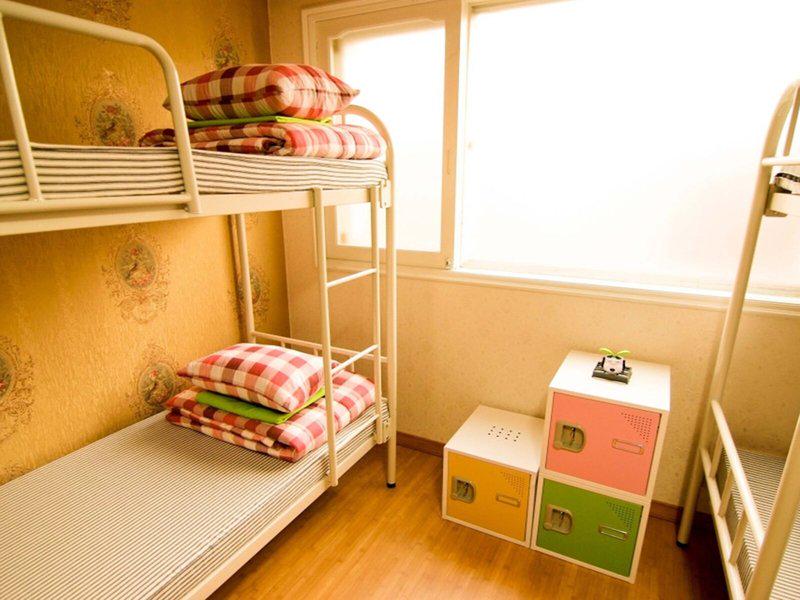 CC2C36358E74381A072655F5561922A1