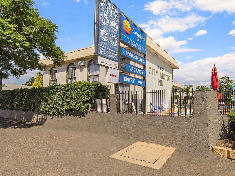 81E0936F66CCA8A827142B85B1A0F9A2