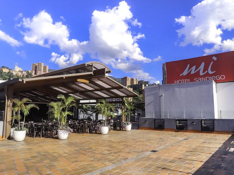 6104EF6B16C4AE6829D31B9DE65A9273