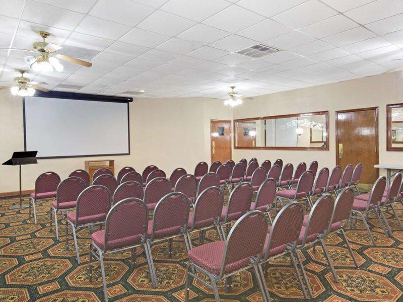 7F85A6CBF8E6E0163C204140AB9C7AD8