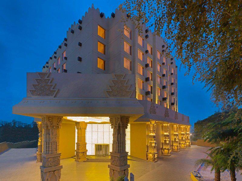 FCFF32BF3259AA320E572B4289DC88F1