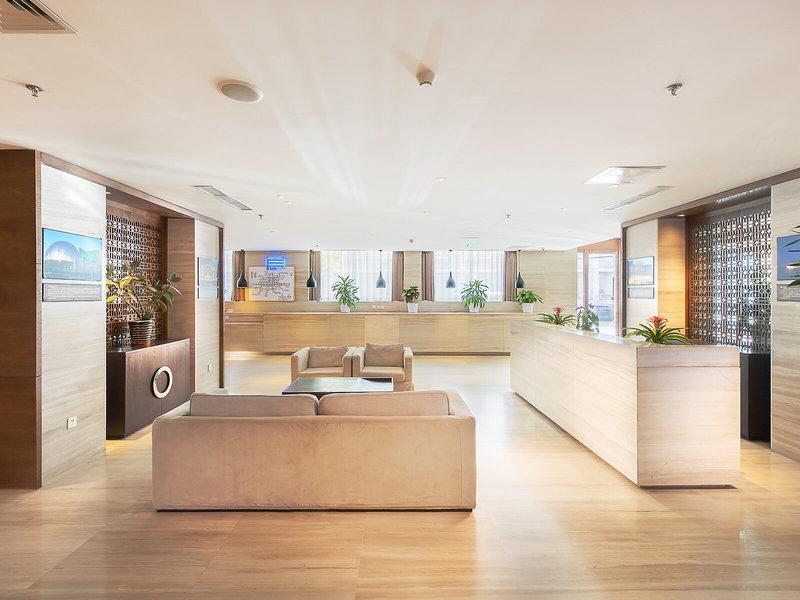 D241B45918ECA28B609941B250C4A801