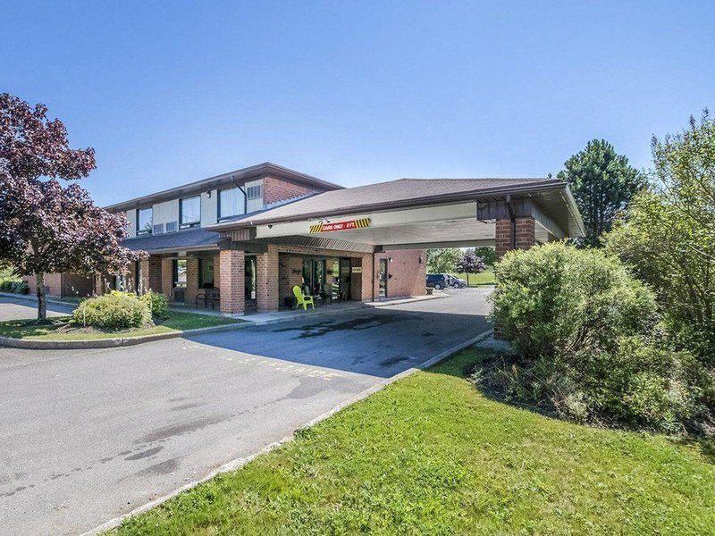 D5AA53EFF8DE889B4468389A1F47D47E