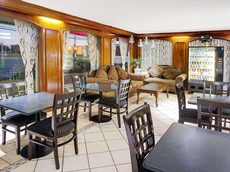 5417F6EBE8E1ED2B37DF77251F0B4D77