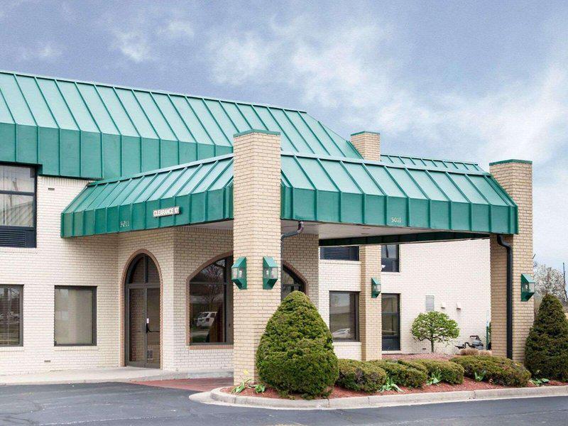 C9B543A7C591BB1A756A7AE552BAC4D2