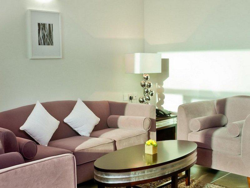 C2F557779B38F6BE5932F607E513211E