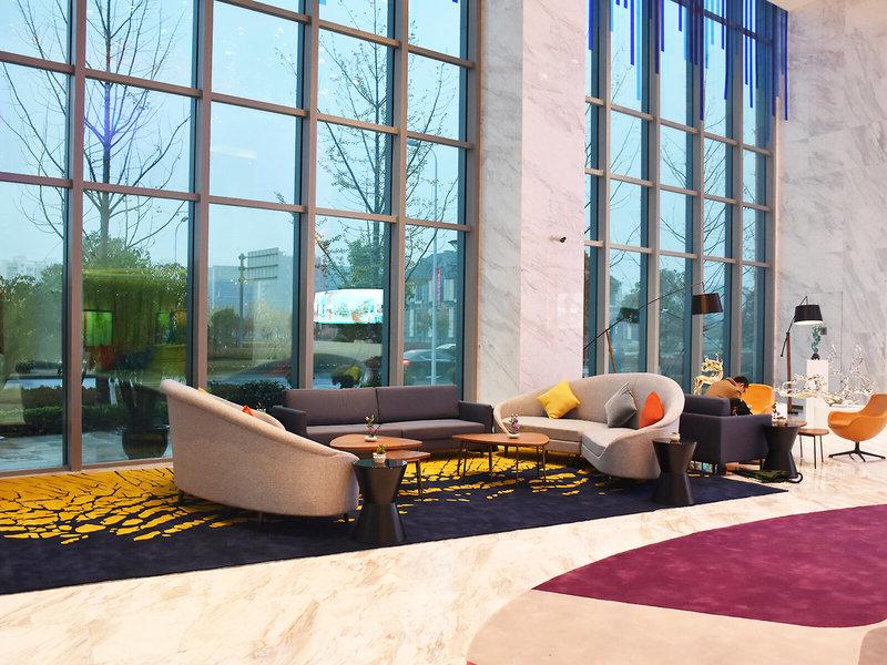 08F598BFF9B752F9F2DAC88D6632BCB3