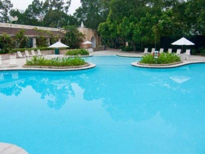 23F8F309756C81BF1F955DC578A6495A