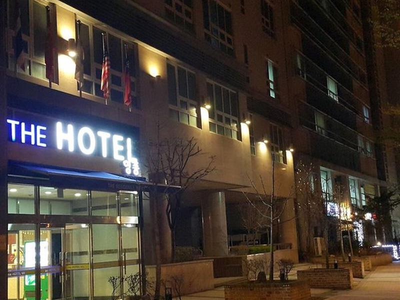 C70823A7E82B30BD947F2267BD1BCA21