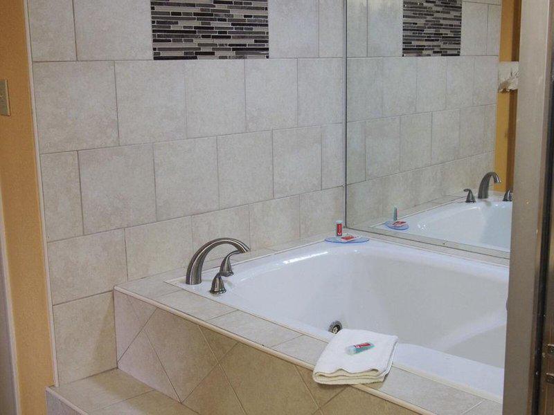 F4877B57939339FF1FB208A854E70788