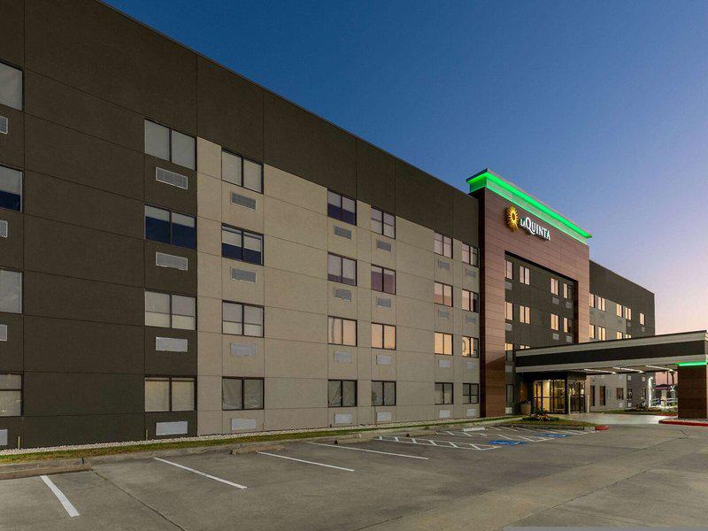 FBF0395DF67B965F8ED570D2F029B9BA