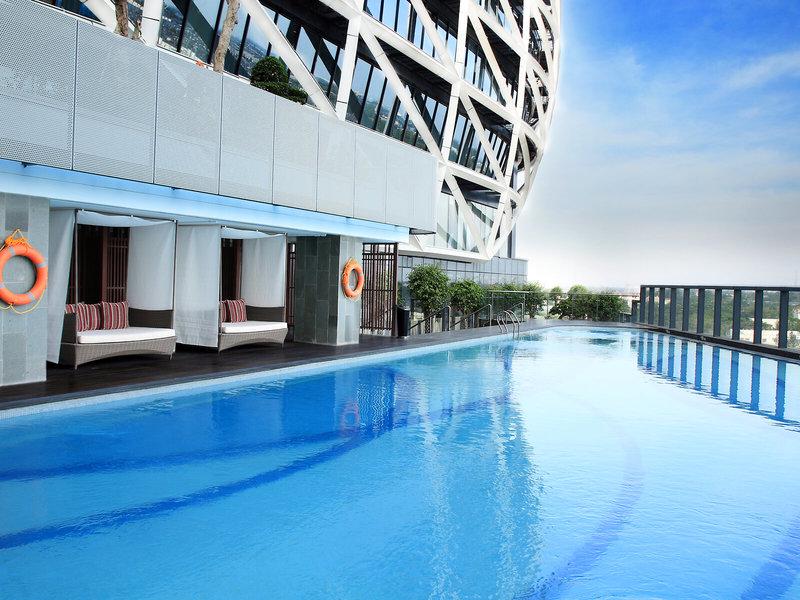 FEDB157BE59C1EDE33B25720FB0CE83E