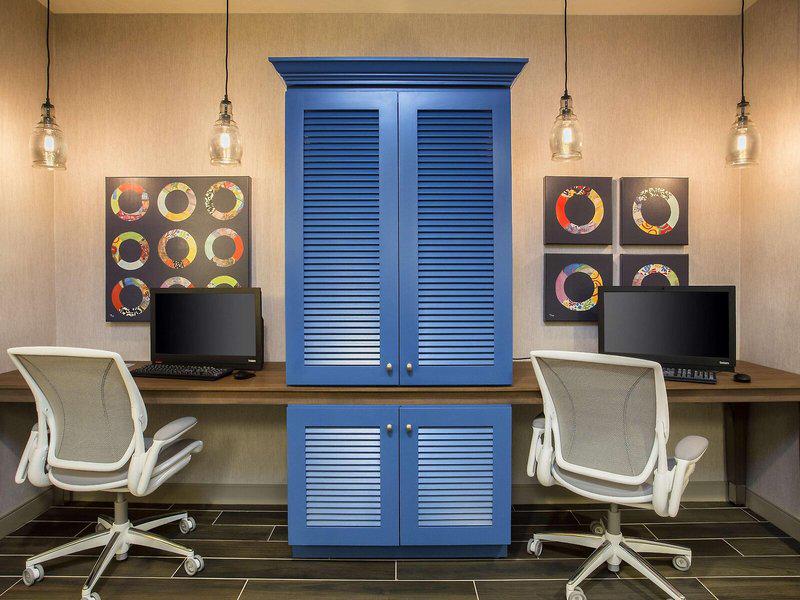 CD2FFCFA8FB9166BA74458397D856A90