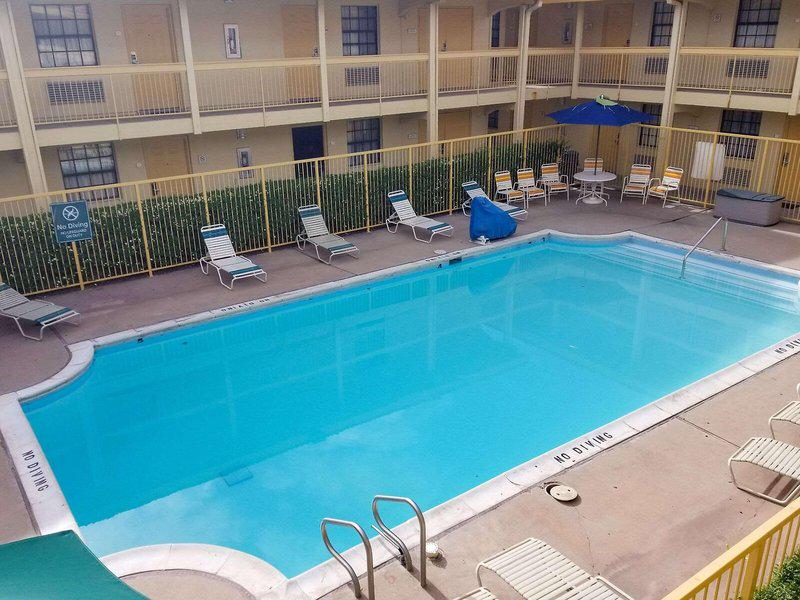 035B11082B8AAEC55E958D6FFE4A3B0B