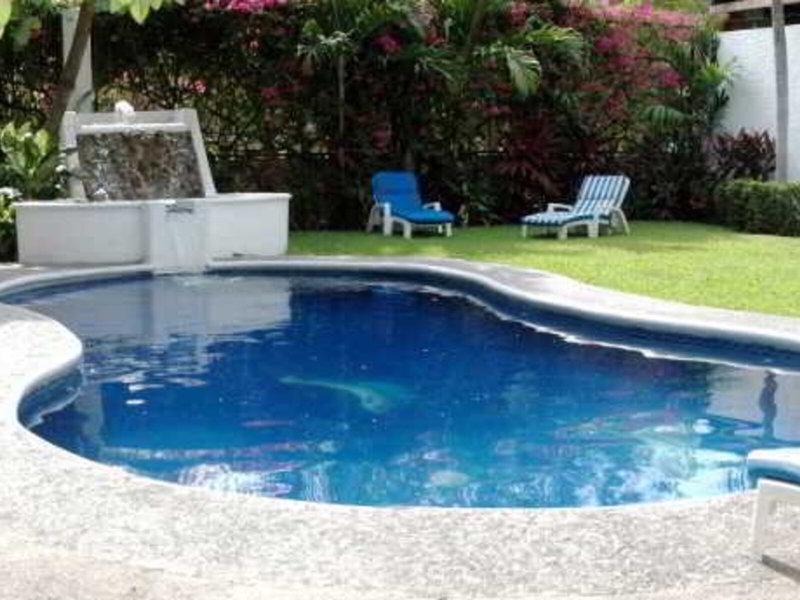 C9E83E53B315FBF7CEE7FD0502BE4B86