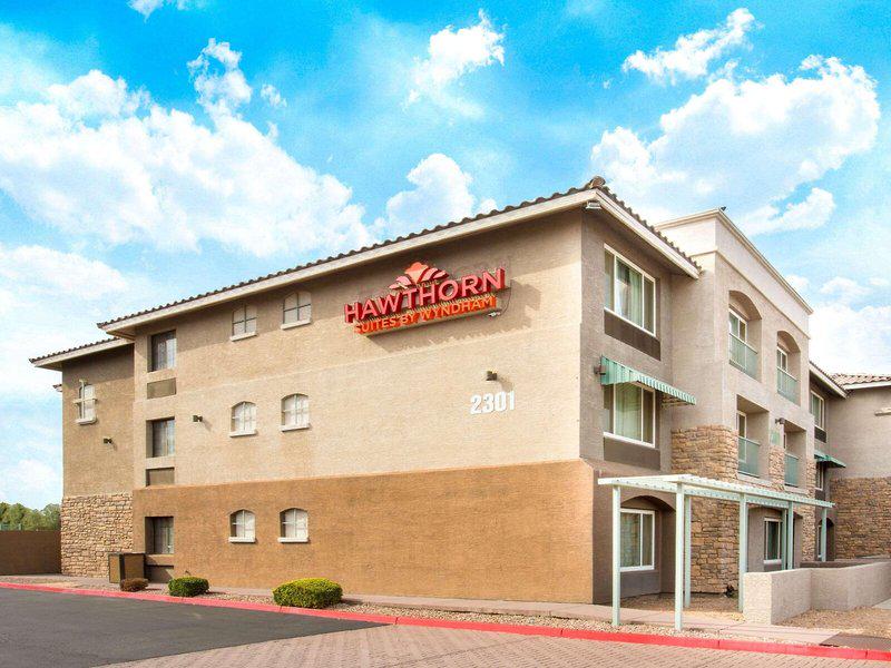 EC1B9FBCC299514C80F736B49CD6185D