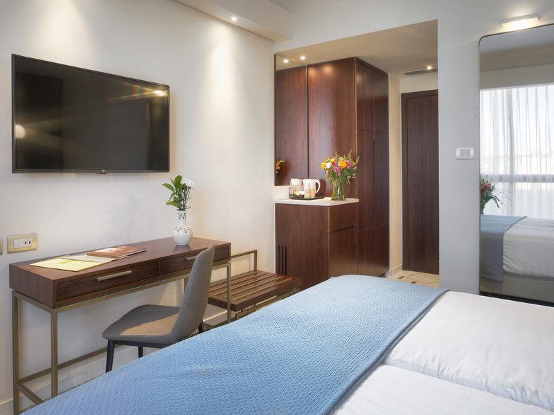 E405CDF07FD79D154709252ECA7D4D01