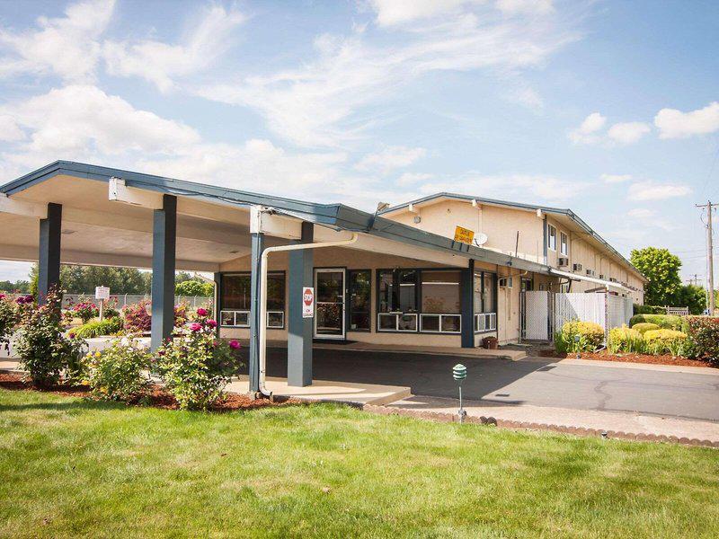 250FF4A3EE125562D75FE32A1AD8A5CC