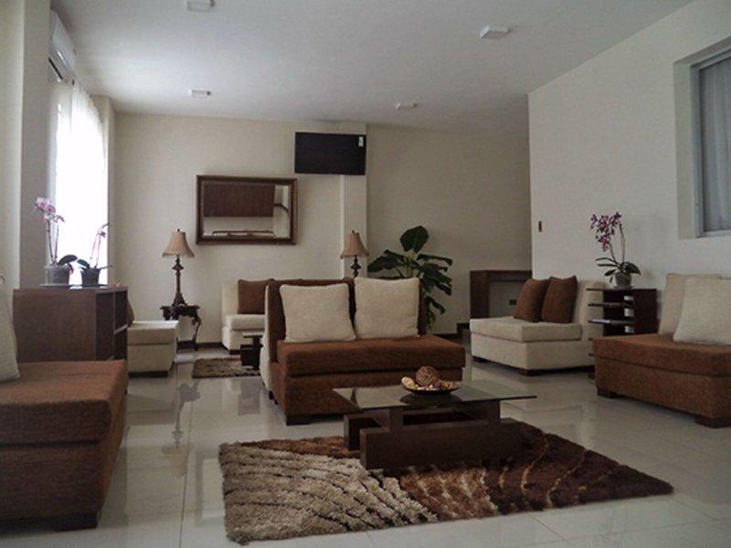 4024E9935BB298DA0E929D9C78E2C15C