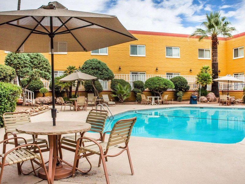 F7D94FF400B72EADF82737FF2F30723A