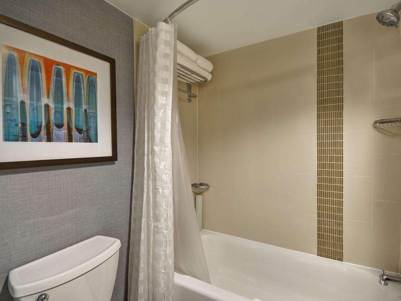 40015217640B1A8DF8645C3099D6D4C5