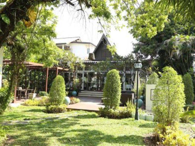 11915CA1D5C03CDC2C0674484B4A79D8