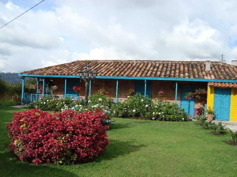 8868E36EC15C70731D9D148F9263397C