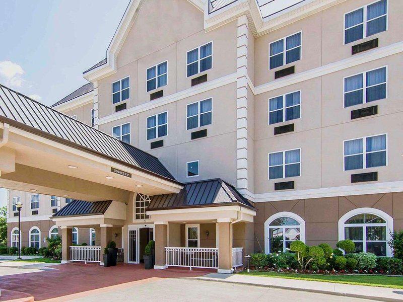 AD553B5FF9AAC6254ABA69E5817353C8