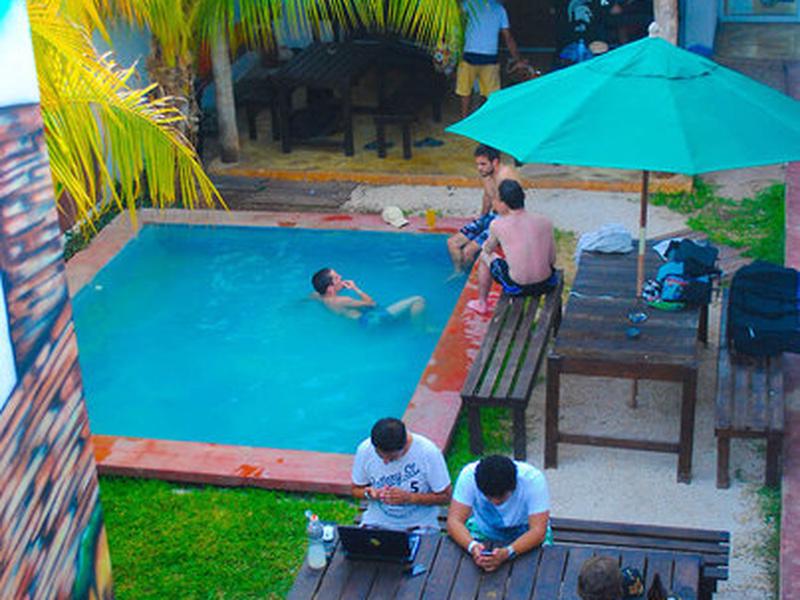 7D44C2F7AC880FB31640AF06B07F2B4D